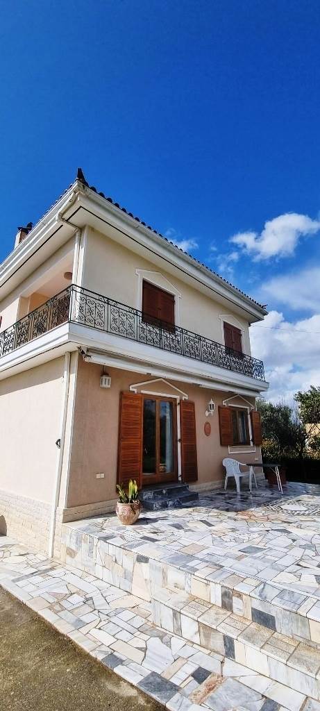(For Sale) Residential Detached house || Lakonia/Gytheio - 160 Sq.m, 3 Bedrooms, 300.000€ 