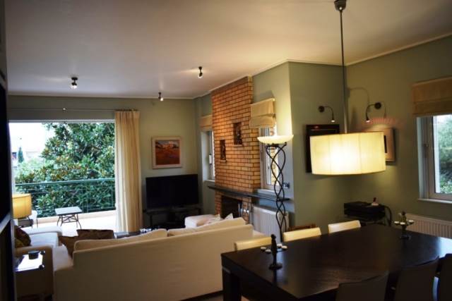 (For Sale) Residential Floor Apartment || East Attica/Artemida-Loutsa - 107 Sq.m, 2 Bedrooms, 265.000€ 