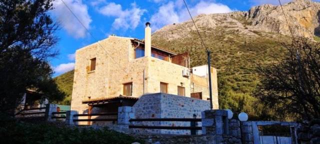 (For Sale) Residential Detached house || Lakonia/Oitylo - 128 Sq.m, 2 Bedrooms, 450.000€ 
