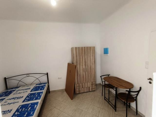 (For Rent) Residential Detached house || Piraias/Keratsini - 35 Sq.m, 1 Bedrooms, 450€ 