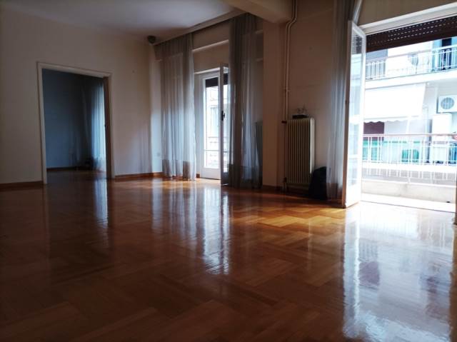 (For Sale) Residential Floor Apartment || Athens Center/Athens - 150 Sq.m, 3 Bedrooms, 155.000€ 