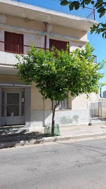 (For Sale) Residential Detached house || Piraias/Nikaia - 190 Sq.m, 4 Bedrooms, 130.000€ 