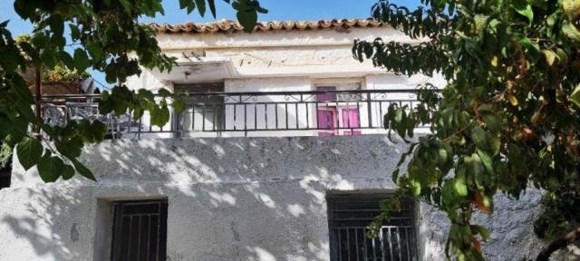 (Προς Πώληση) Κατοικία Μονοκατοικία || Ν. Λακωνίας/Κροκεές - 176 τ.μ, 2 Υ/Δ, 50.000€ 
