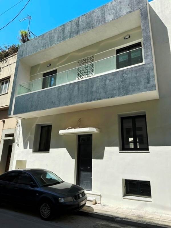 (Προς Πώληση) Κατοικία Πολυκατοικία || Αθήνα Κέντρο/Αθήνα - 300 τ.μ, 9 Υ/Δ, 450.000€ 