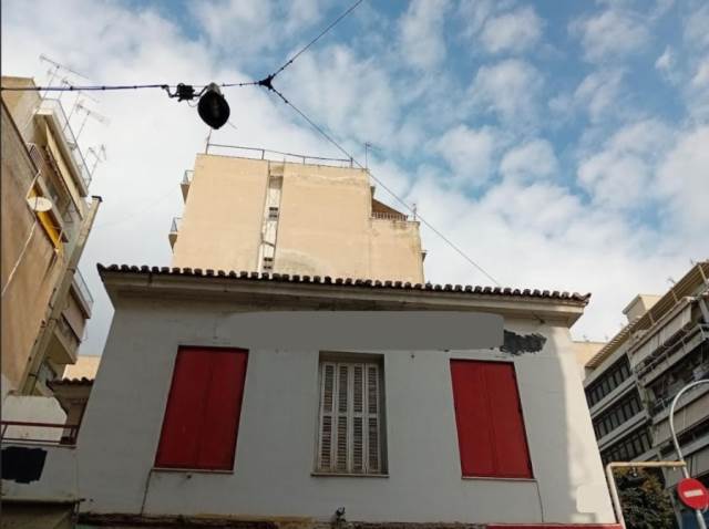 (For Sale) Commercial Building || Piraias/Piraeus - 208 Sq.m, 550.000€ 