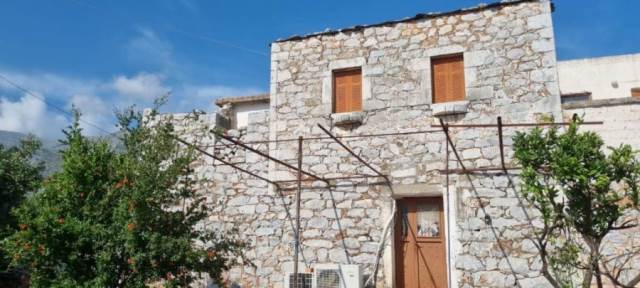 (For Sale) Residential Detached house || Lakonia/Oitylo - 196 Sq.m, 135.000€ 