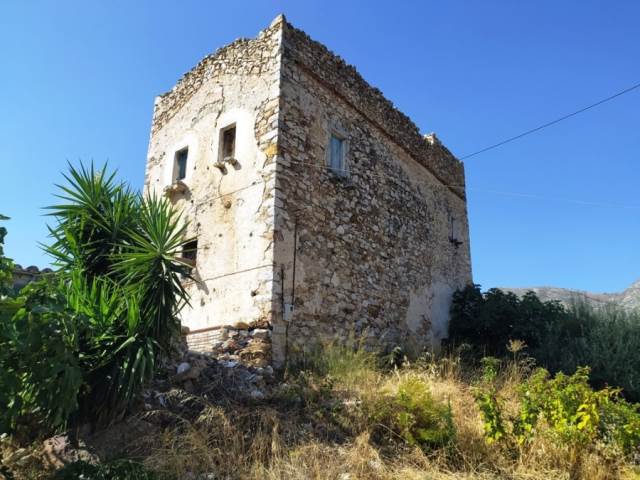 (For Sale) Residential Detached house || Lakonia/Gytheio - 150 Sq.m, 60.000€ 
