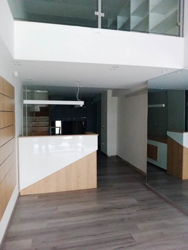 (For Rent) Commercial Retail Shop || Athens Center/Athens - 200 Sq.m, 1.950€ 