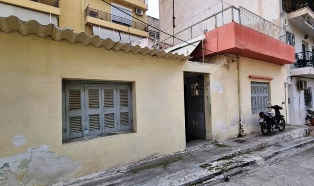 (Προς Πώληση) Κατοικία Μονοκατοικία || Πειραιάς/Πειραιάς - 68 τ.μ, 75.000€ 