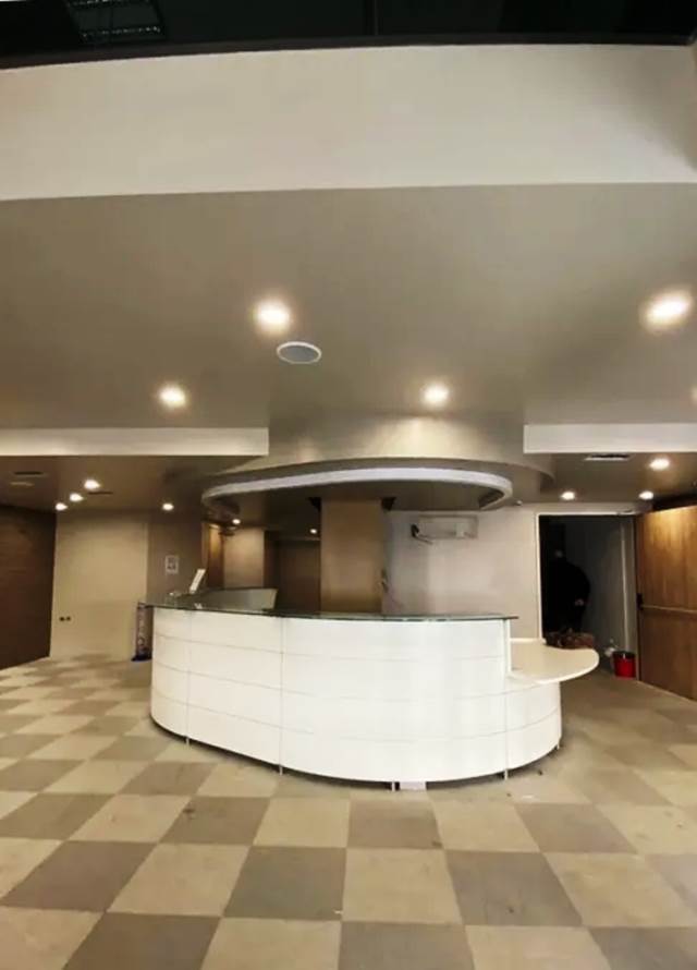 (Προς Ενοικίαση) Επαγγελματικός Χώρος Κτίριο || Πειραιάς/Πειραιάς - 1.100 τ.μ, 14.000€ 