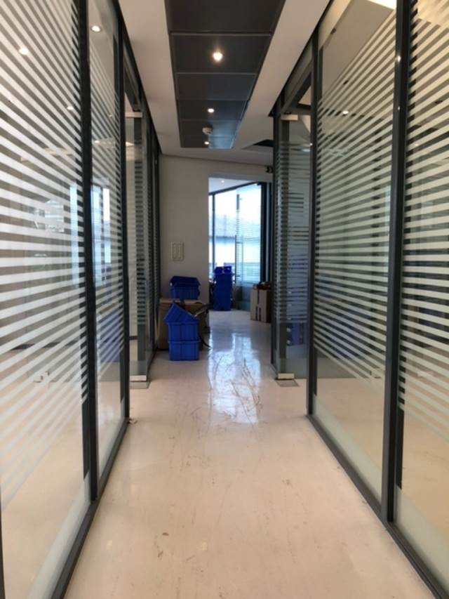(Προς Ενοικίαση) Επαγγελματικός Χώρος Γραφείο || Αθήνα Νότια/Ταύρος - 300 τ.μ, 2.000€ 