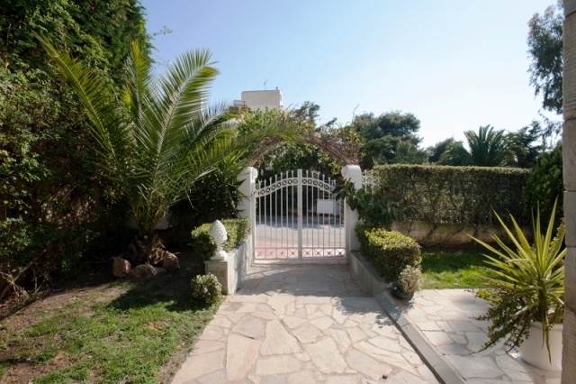 (For Sale) Residential Maisonette || East Attica/Voula - 300 Sq.m, 3 Bedrooms, 1.400.000€ 